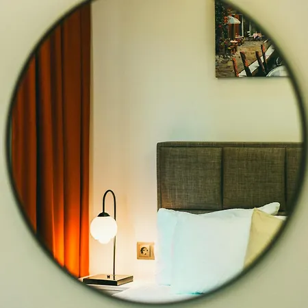 Apartament Retro No 7, Cleopatra